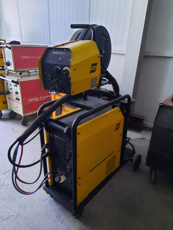 Esab Warrior 500 Amper, Cihaz çalışır durumdadır. Bakımları yapılmıştır. Firmamız tarafından garantilidir. Esab Warrior 500 Amper, Cihaz çalışır durumdadır. Bakımları yapılmıştır. Firmamız tarafından garantilidir.