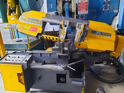 Kesmak Şerit Testere Zaviyeli 350'lik 2021 Model, Bakımları yapılmıştır. Çalışır durumdadır. Firmamız tarafından garantilidir.